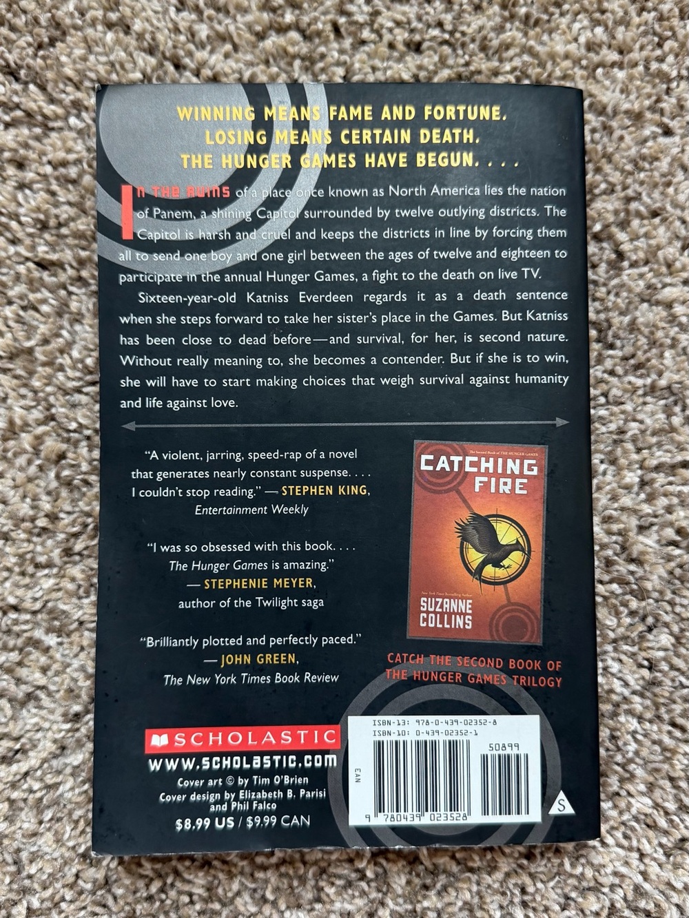 The Hunger Games Paperback - Picture 3 of 4